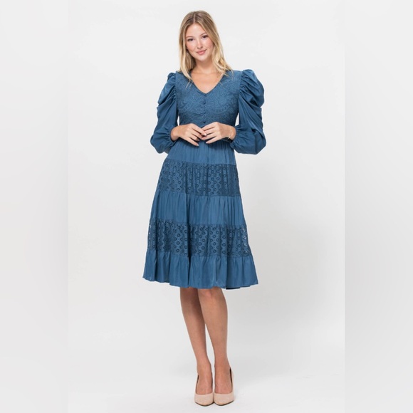 Dresses & Skirts - NWT Boutique Helen Lace Mix Puff Sleeve Midi Dress – Blue